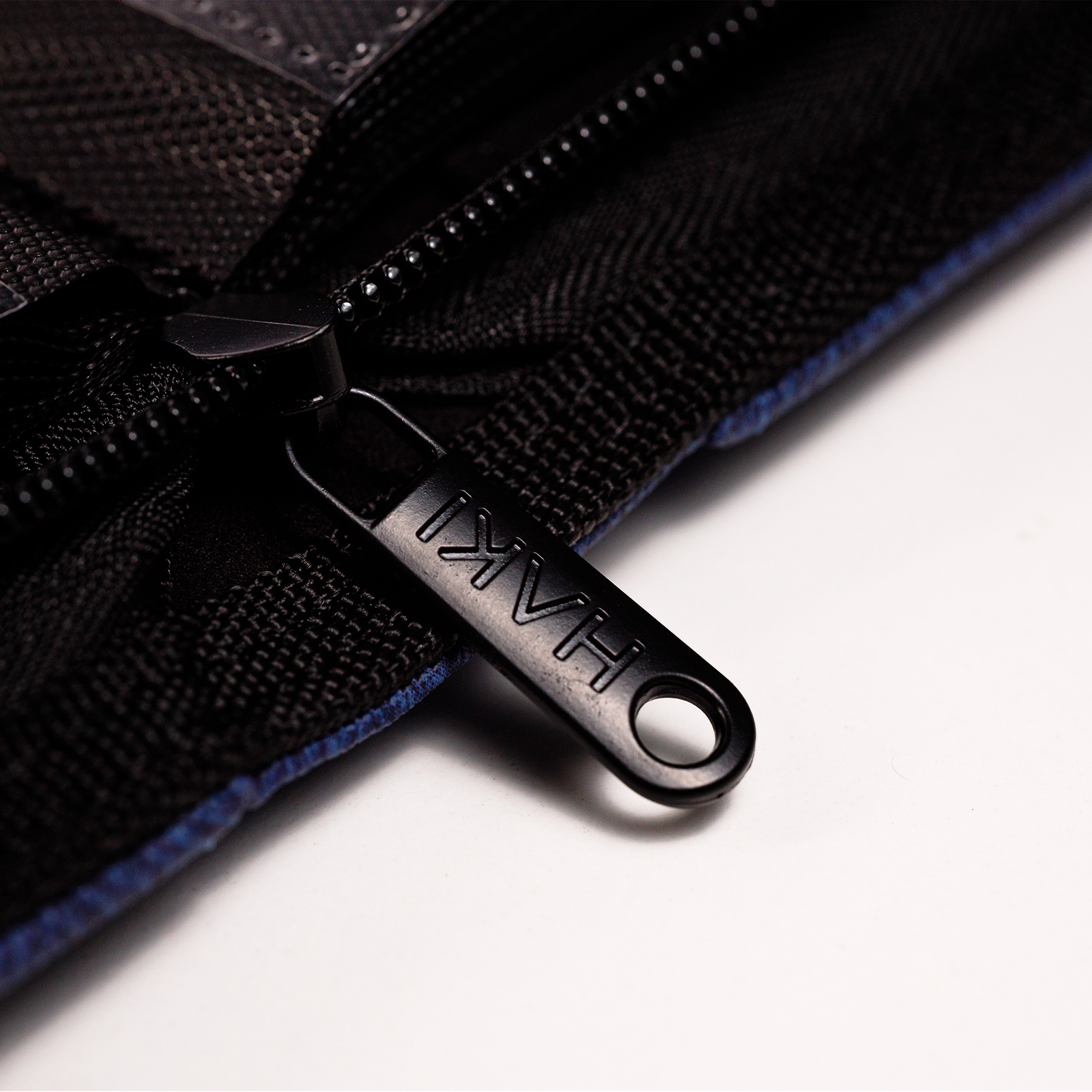 HAKI PRO - Black 12 Pocket Premium Trading Card Binder
